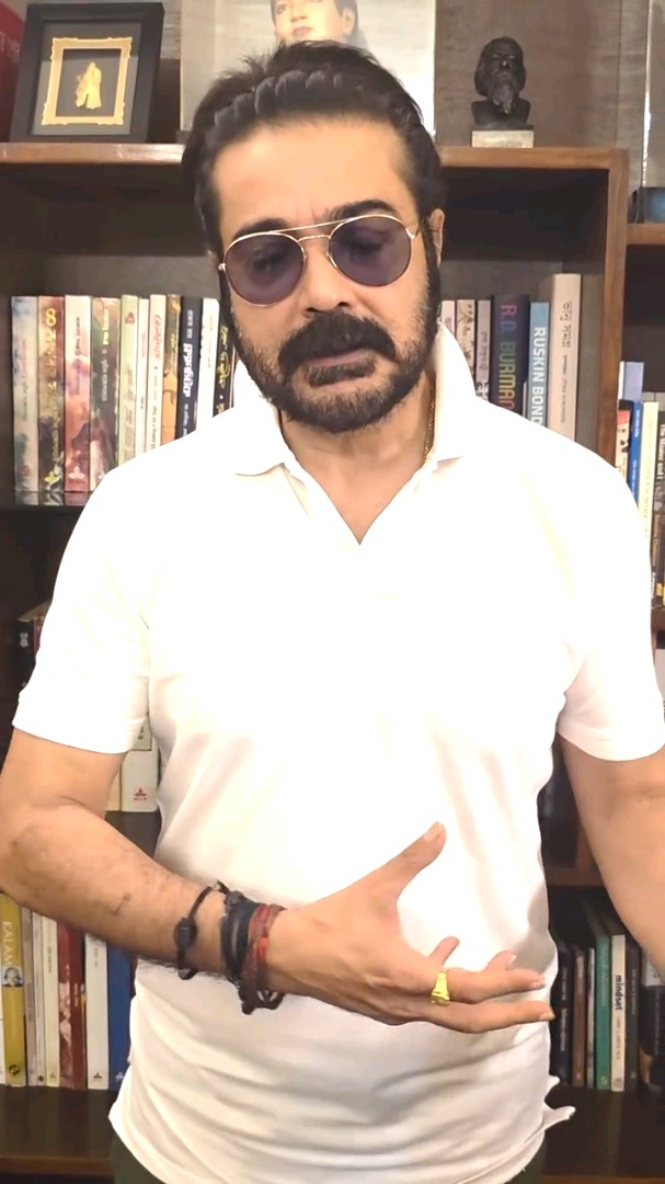 Raktim(p.f.c) (@craktim) on Twitter photo What a look 🔥
Handsome hunk 🔥
Bengali cinema's most iconic legend <a href="/prosenjitbumba/">Prosenjit Chatterjee</a> ..
Living legend King 👑 What a look 🔥
Handsome hunk 🔥
Bengali cinema's most iconic legend <a href="/prosenjitbumba/">Prosenjit Chatterjee</a> ..
Living legend King 👑