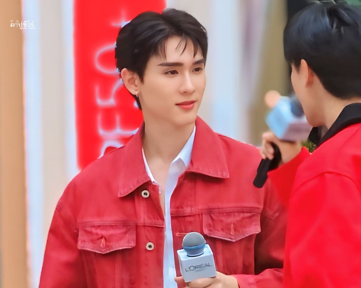 มอนิ่งวันศุกร์..คิดถึงฟอสบุ๊คจังเลย อยากไปหาแล้ว ของานเปิดให้สองแฝดหน่อยค้าบ 🫶🦊🍡✨️🍅

°•☆ #fforce_ 🦊✨️ #kasibook  ☆•°
•♡• #ฟอสบุ๊ค •♡• #forcebook •♡•
