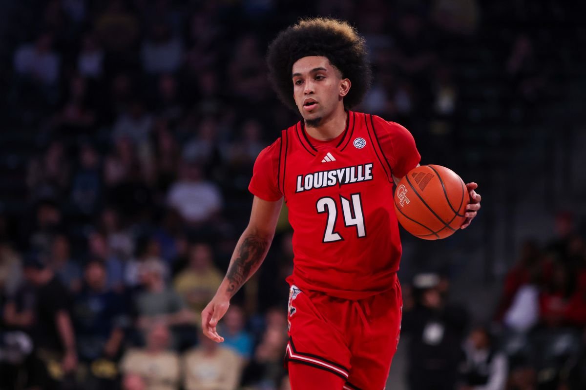 Chucky Hepburn is signing a two-way contract with the Toronto Raptors, per Shams.