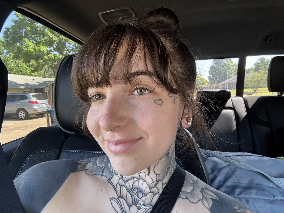 did some henna freckles ✨