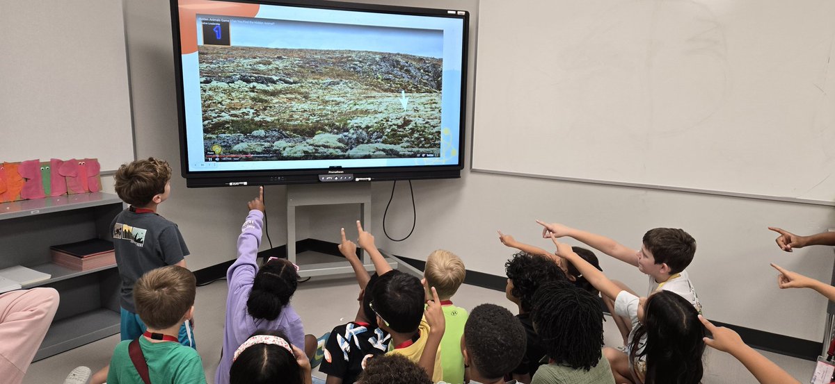 ms_ctran's tweet image. My first week of summer school at #CampCaptivate has been a whirlwind! I tapped into my former science teacher self, and I&apos;ve been thrown back to 2nd-3rd grade science. I feel right at home. 🤓📚🧪🔍 @CyFairISD @CFISDScience #CFISDSPIRIT  @CFISDCOMMPROG