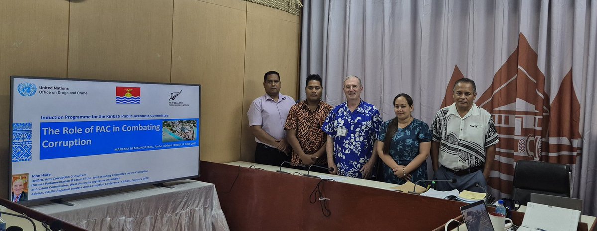 John Hyde (@johnhydeperth) on Twitter photo Excellent refresher session with #Kiribati 's Parliament Public Accounts Committee at <a href="/Maneabanimaunga/">Maneaba ni Maungatabu</a> on oversight of corruption risk activities. <a href="/UNODC_SEAP/">UNODC Southeast Asia-Pacific</a> <a href="/UNODC_AC/">UNODC Anti-Corruption and Economic Crime</a> <a href="/KiribatiGov/">Republic of Kiribati</a> <a href="/MariePegieCau/">Marie Pegie Cauchois</a> <a href="/Kiribati_Govt/">Kiribati Government</a> Kiribati Audit Office 🇰🇮 Excellent refresher session with #Kiribati 's Parliament Public Accounts Committee at <a href="/Maneabanimaunga/">Maneaba ni Maungatabu</a> on oversight of corruption risk activities. <a href="/UNODC_SEAP/">UNODC Southeast Asia-Pacific</a> <a href="/UNODC_AC/">UNODC Anti-Corruption and Economic Crime</a> <a href="/KiribatiGov/">Republic of Kiribati</a> <a href="/MariePegieCau/">Marie Pegie Cauchois</a> <a href="/Kiribati_Govt/">Kiribati Government</a> Kiribati Audit Office 🇰🇮