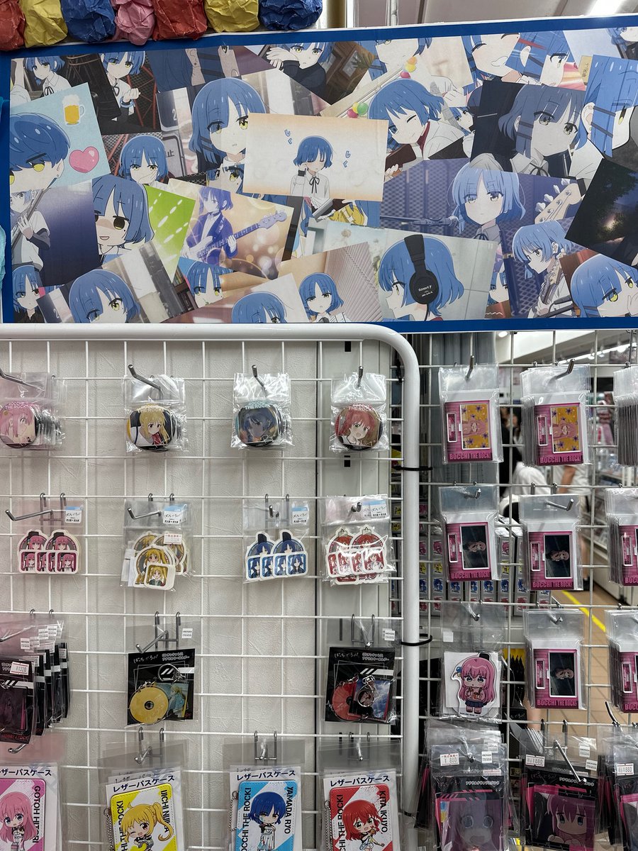 秋葉原アニメイトきた！
ボボボーボボーボボとぼっちのパーカーめちゃくちゃ欲しい🤣
秋葉原アニメイトは山田推しだからすき。