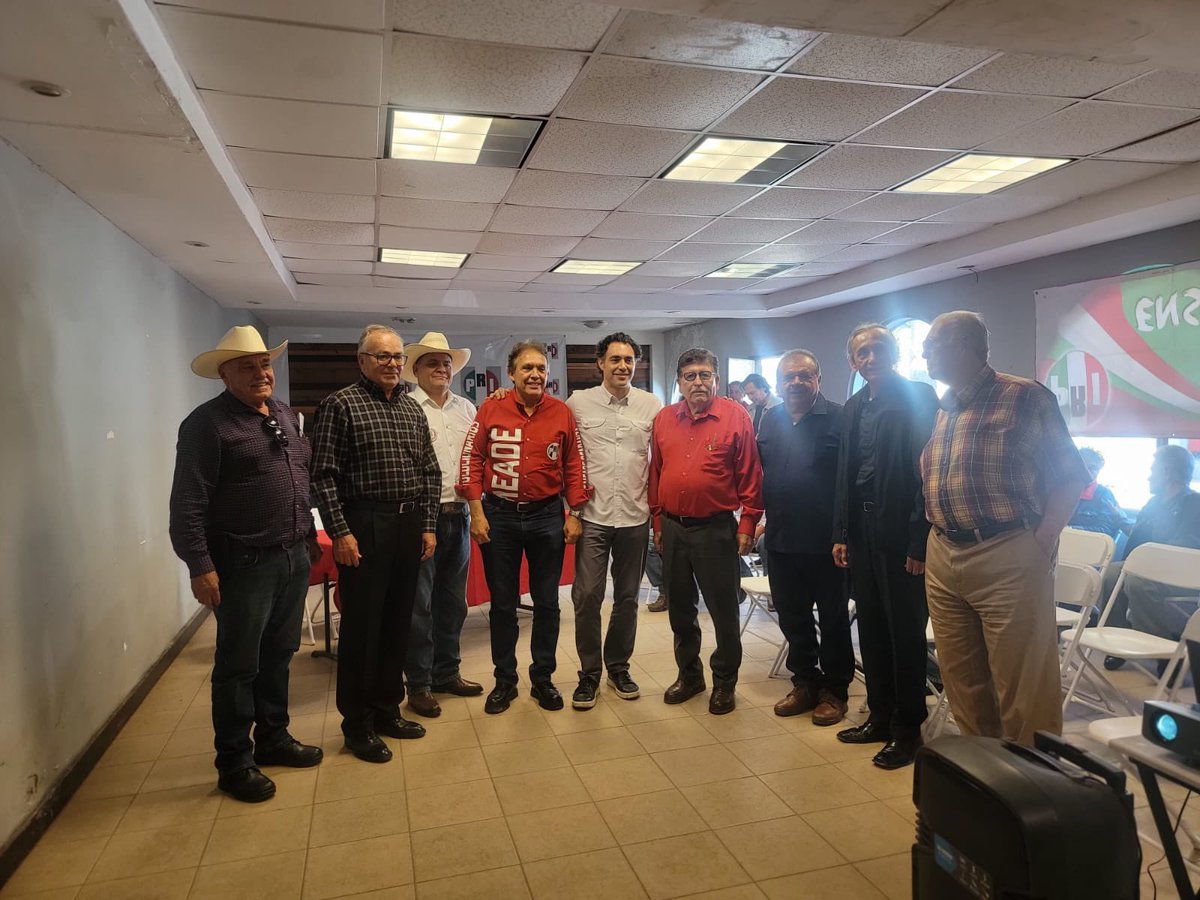 PRI_BajaOficial's tweet photo. La visita del Secretario de Organización del CEN, Jorge Meade, a Ensenada es un paso importante para fortalecer la estructura y el trabajo del partido en la región. 

@PRI_Nacional 
@alitomorenoc 
@alvaroaldreteg 

#PRI #PRIBC https://t.co/eKUfx0IkL8