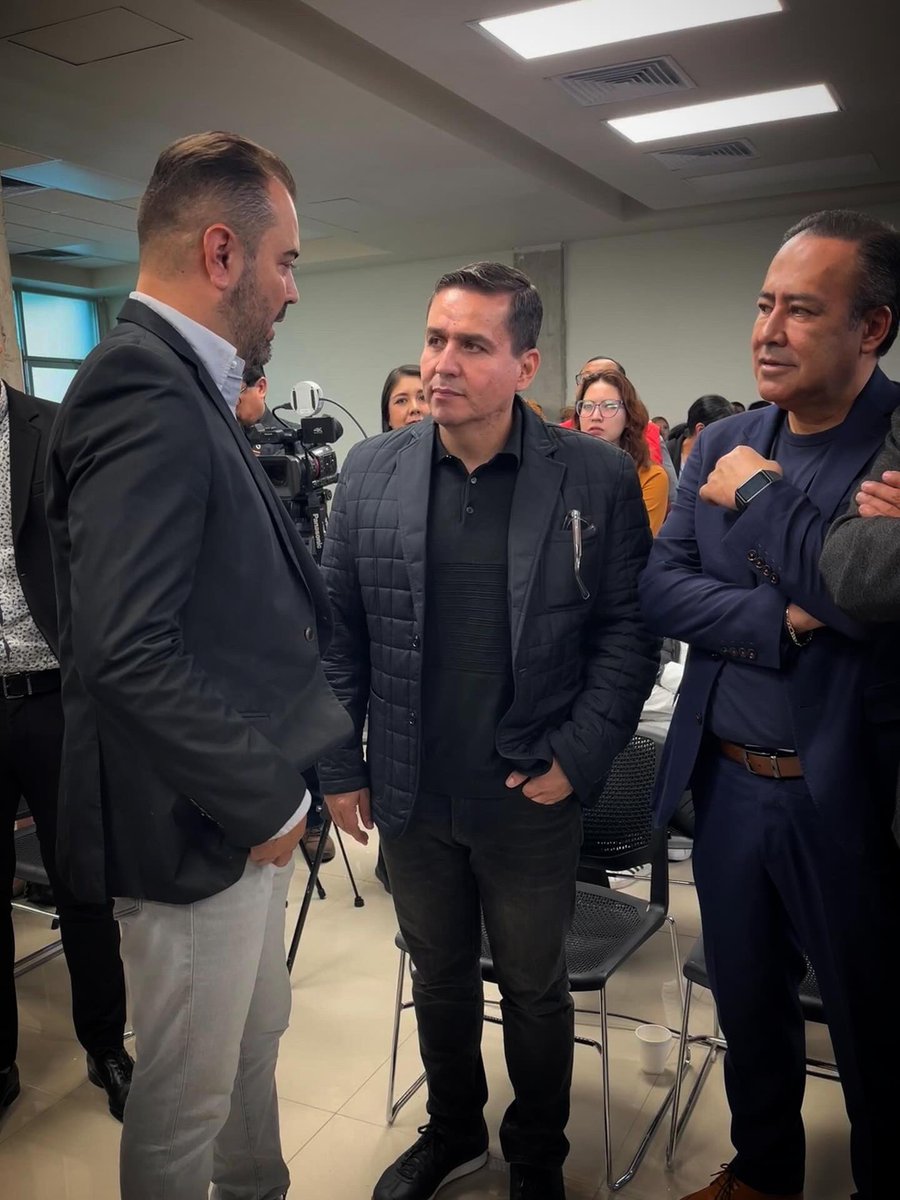 CesarBarbaD's tweet image. El día de hoy fue especial para la comunidad universitaria. El Ayuntamiento de Tlajomulco celebró su sesión de cabildo en la sede del Centro Universitario de Tlajomulco, donde se aprobó la creación del Consejo Municipal de Senderos Seguros en beneficio de todas y todos.