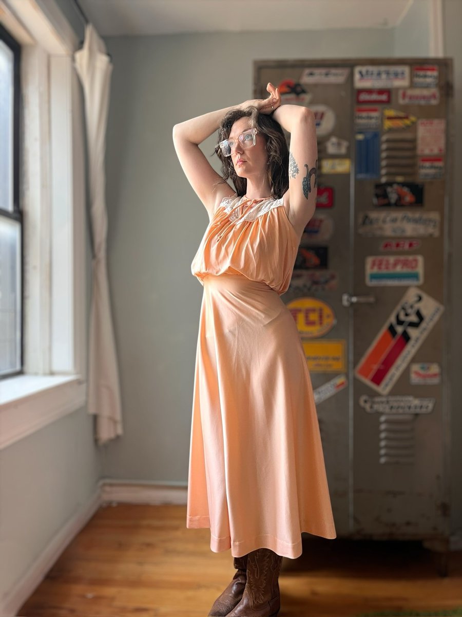 haylgnar's tweet image. Clothes