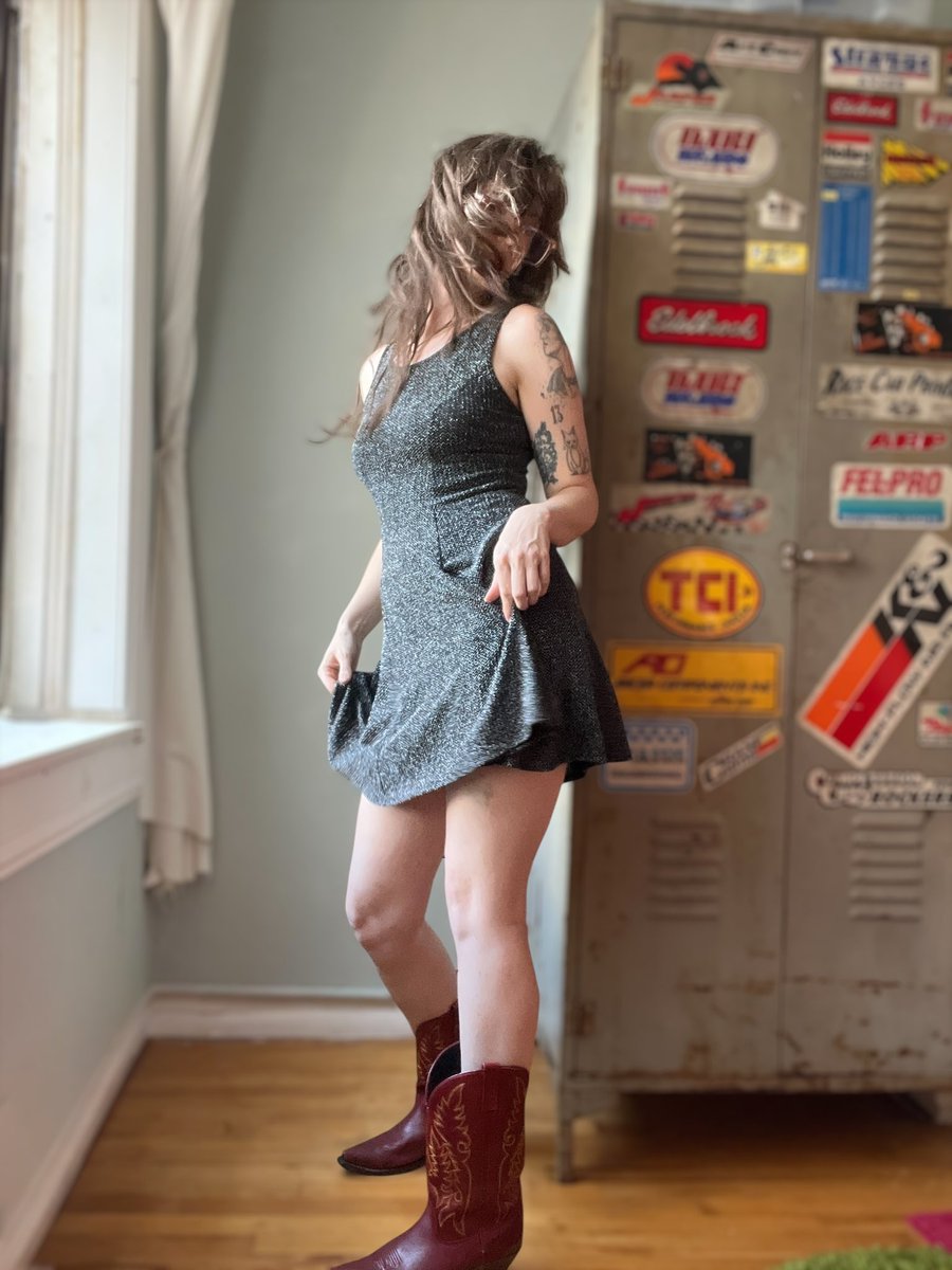 haylgnar's tweet image. Clothes