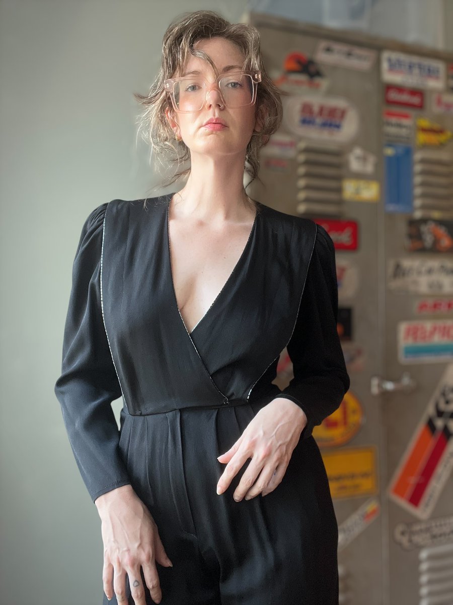 haylgnar's tweet image. Clothes