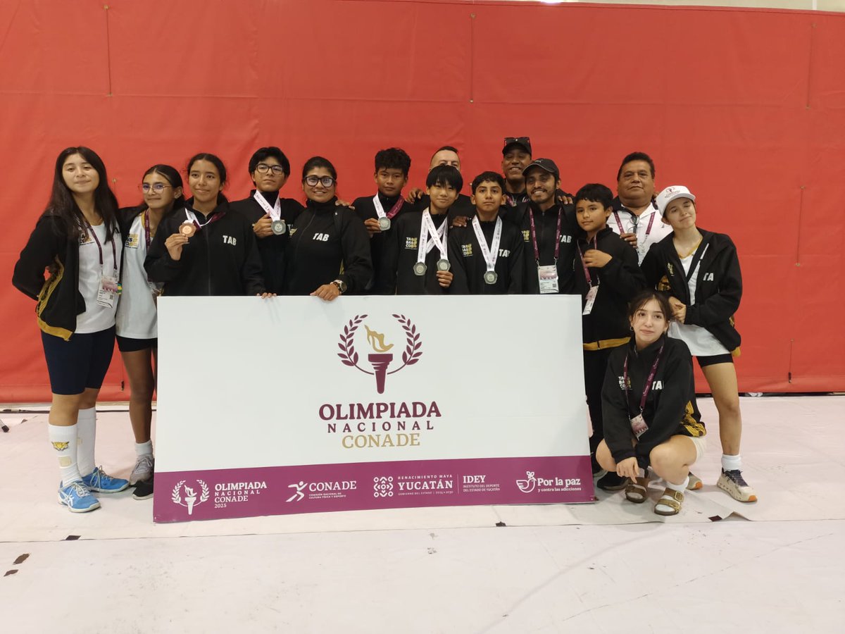 #OrgulloTabasqueño 🥈🤺Con toda la garra el equipo tabasqueño de espada de la categoría Infantil B, conformador por: Julián González Trinidad, José Cáceres Silvan, Ricardo Hernández Félix y Xingzhi Geng se alzaron con la medalla de plata en la Olimpiada Nacional CONADE 2025.