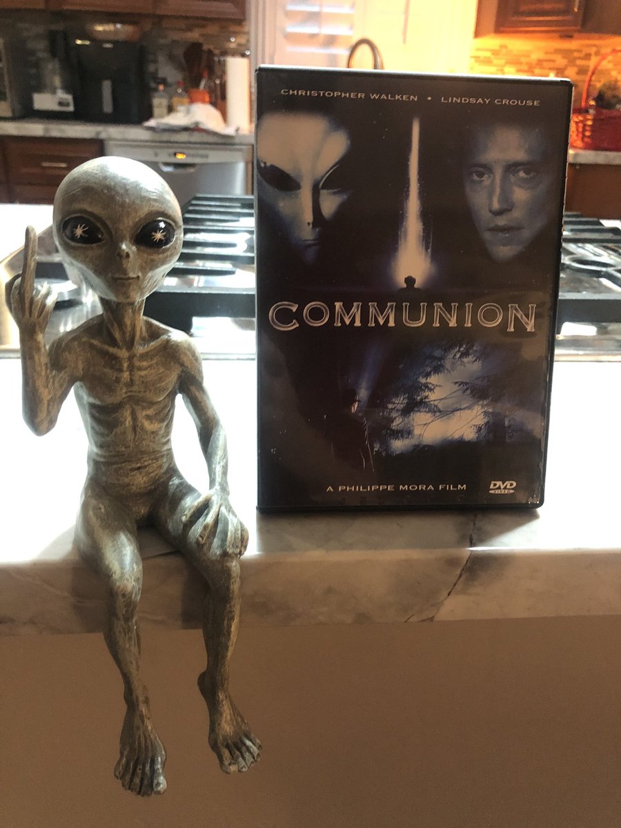 bonkersasscin's tweet image. Tonight’s Watch: COMMUNION (1989)
