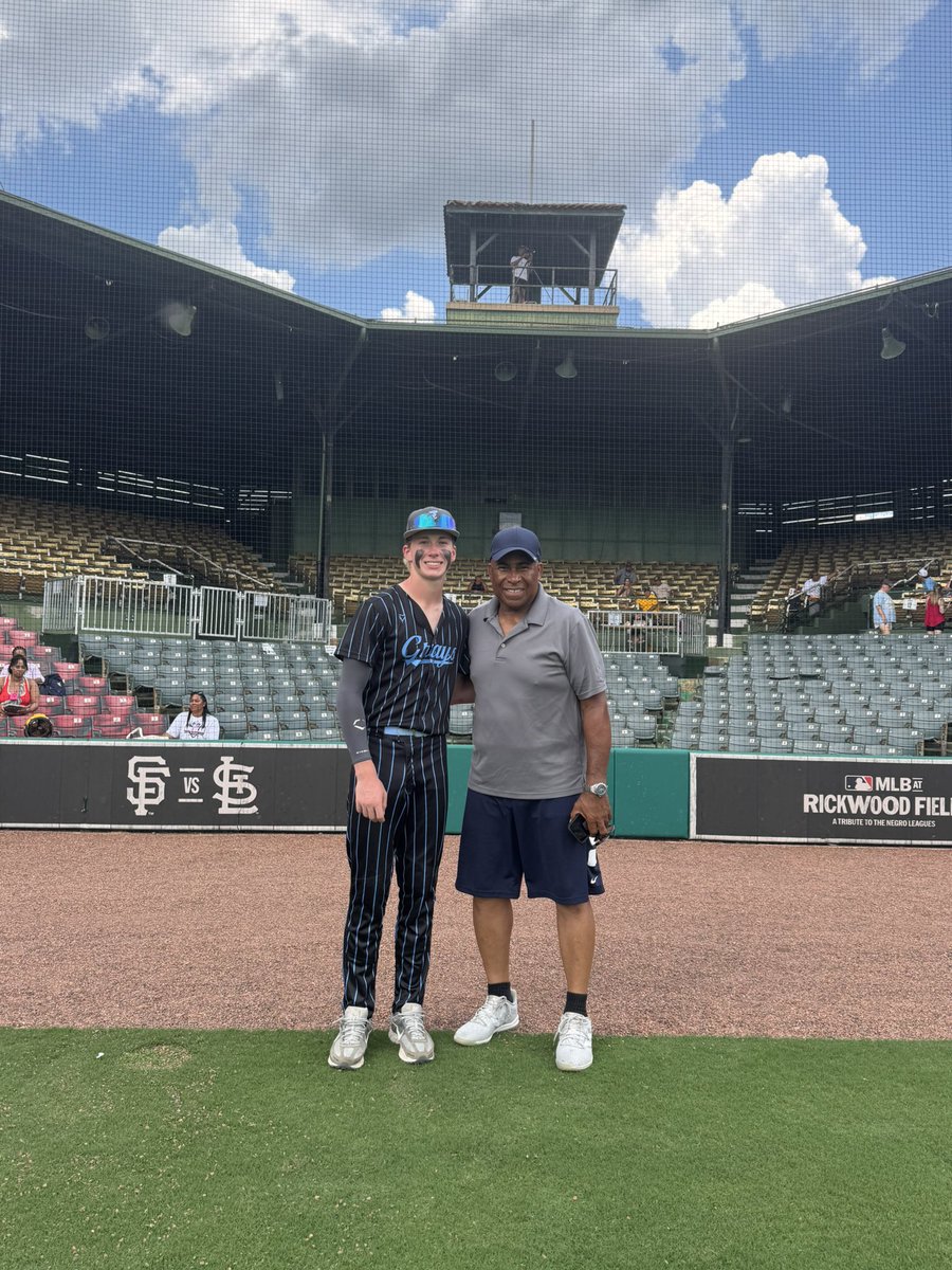 ColeCarroll2029's tweet image. Blessed to play in the 14U @PGDeepSouth WWBA & play at @RickwoodField ๐ @ECGrays for the opportunity! Ronnie โPapa Jackโ Jackson (my mentor) came to watch & spoke to my Team. Papa Jack played in the MLB 13 years & the Hitting Coach for the RedSox when they won the World Series!