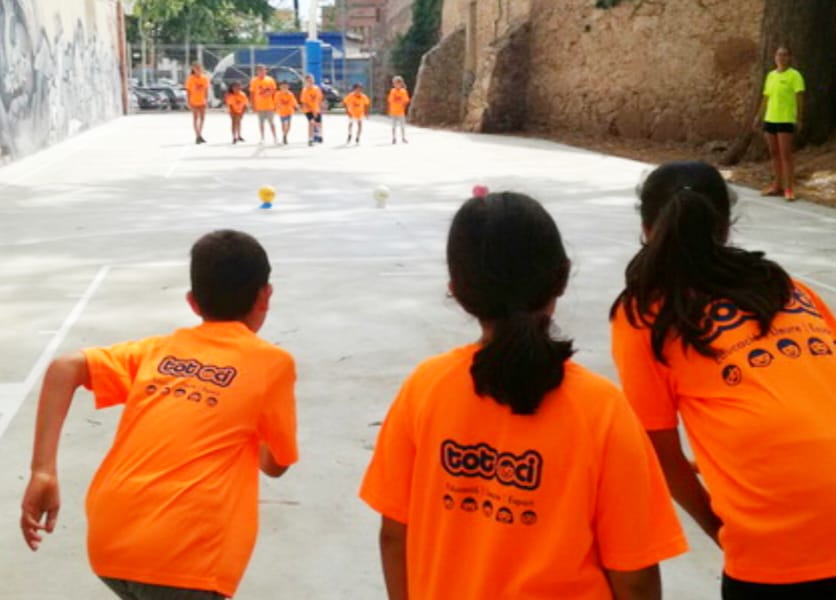 LloverasJ's tweet image. Cada € invertit en lleure educatiu d'estiu es tradueix en un millor rendiment escolar i en un major benestar emocional. Si potenciem el lleure educatiu d’estiu estem treballant perquè @Guixols sigui una ciutat més justa, igualitària i resilient
guixolsdesdelcarrer.cat/compromesos-am…