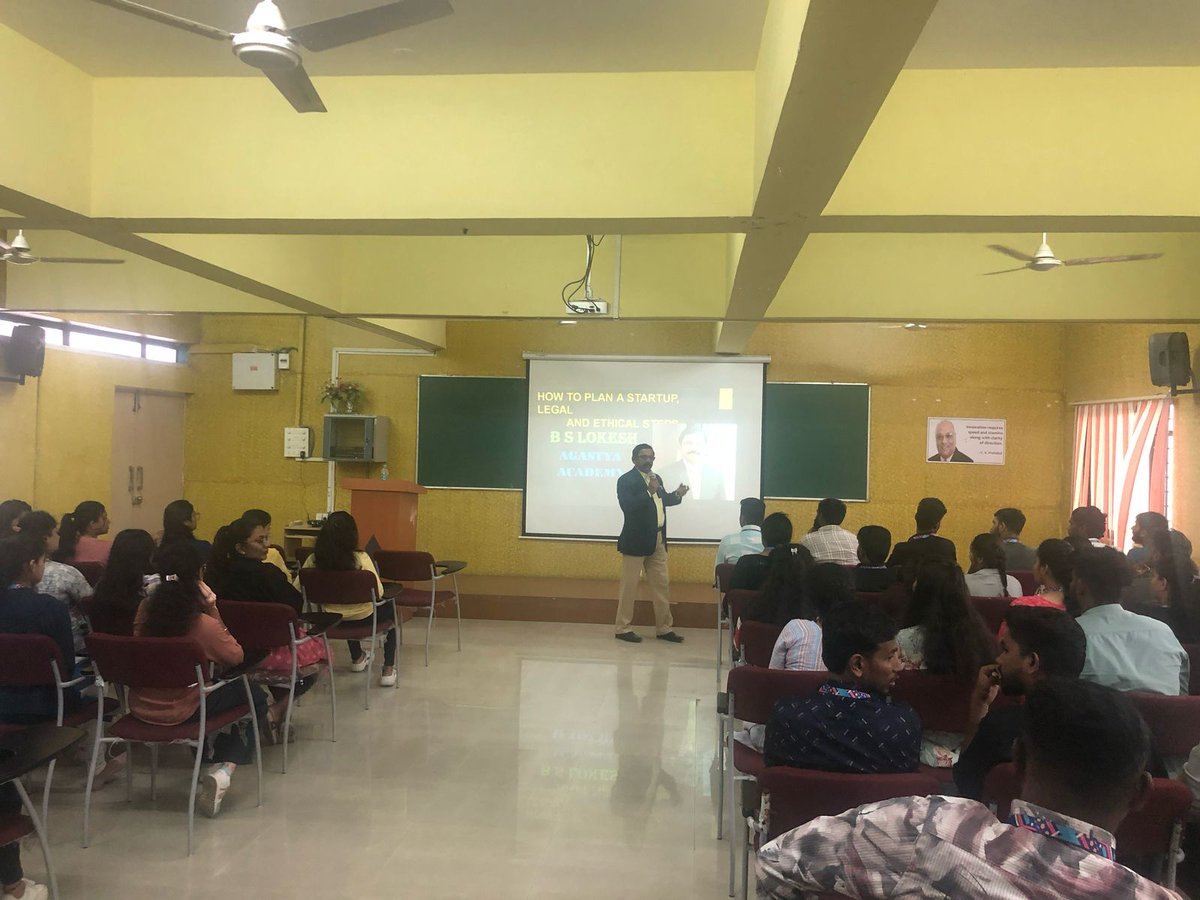 rrceblr's tweet image. 🎓✨ #PostEvent | #RRCE #MBADept
On 27 June, an insightful workshop on &quot;How to Plan for a Startup &amp;amp; Legal &amp;amp; Ethical Steps&quot; was held with Mr. Lokesh. Students gained valuable knowledge on building ethical, sustainable ventures! 💡👏
#StartupWorkshop #Entrepreneurship #RRCEEvents