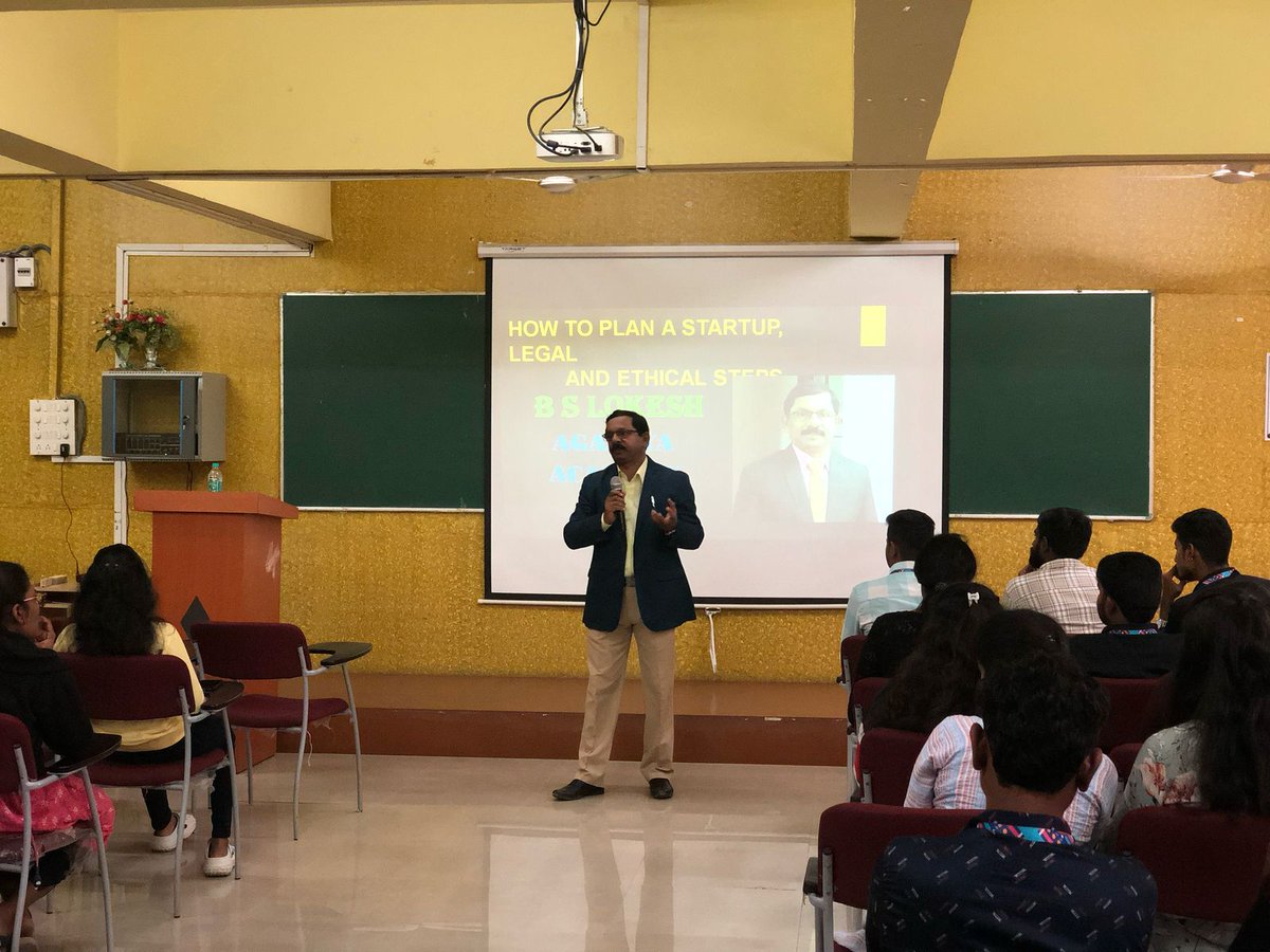 rrceblr's tweet image. 🎓✨ #PostEvent | #RRCE #MBADept
On 27 June, an insightful workshop on &quot;How to Plan for a Startup &amp;amp; Legal &amp;amp; Ethical Steps&quot; was held with Mr. Lokesh. Students gained valuable knowledge on building ethical, sustainable ventures! 💡👏
#StartupWorkshop #Entrepreneurship #RRCEEvents