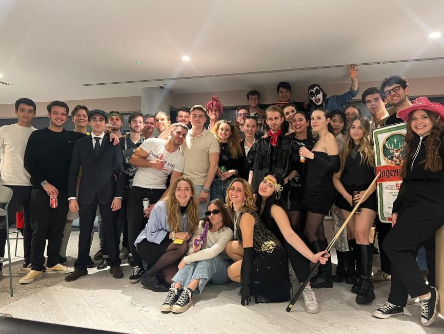 Tsinghua SEM (@sem_tsinghua) on Twitter photo #SEMer Elian, a 25-year-old French graduate of <a href="/Tsinghua_Uni/">Tsinghua University</a>'s Master in Management program. Since 2023, he thrived here: making global friends, refining cross-cultural skills, and gaining practical experience. Now he joins JD.com and is ready for a new journey. #SEMer Elian, a 25-year-old French graduate of <a href="/Tsinghua_Uni/">Tsinghua University</a>'s Master in Management program. Since 2023, he thrived here: making global friends, refining cross-cultural skills, and gaining practical experience. Now he joins JD.com and is ready for a new journey.