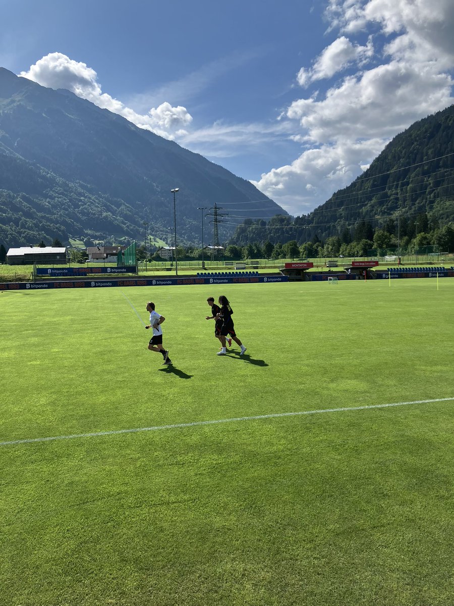 Koba est la. #rotblaulive