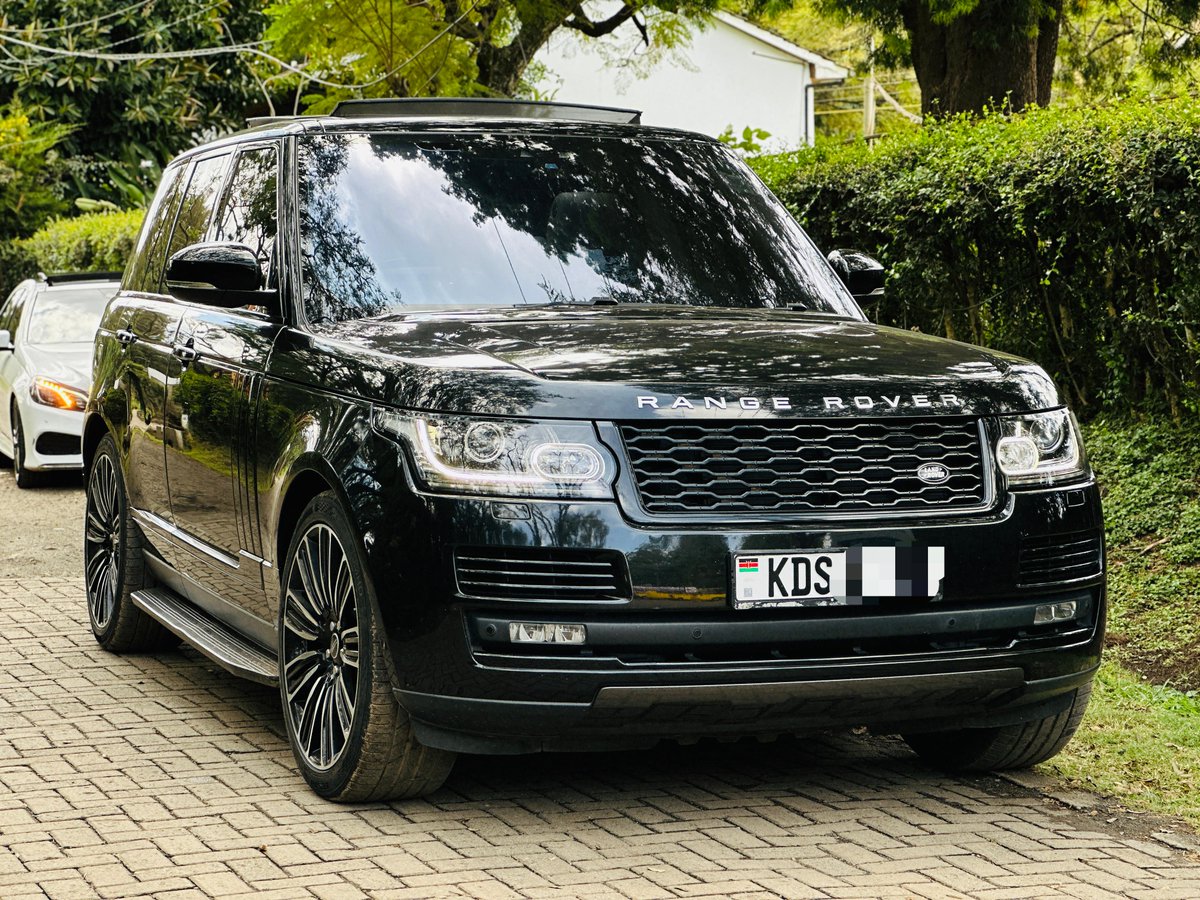 BigJs_Motors's tweet photo. 🚗🔥 RANGE ROVER VOGUE - 2017🔥🚗
✅ 3.0l Diesel | Low Mileage
✅ Original Paint &amp; Genuine Parts
✅ Leather Interior | Alloy Rims | Sunroof
✅ 5 -Seater Comfort &amp; Class 
💰 Price: Ksh 12,500,000/= 
📍 Kabarnet Rd, Ngong Rd
📷 Call/WhatsApp: +254796944559 / 0755221221
🚀💙 https://t.co/f6qrrBZvQi