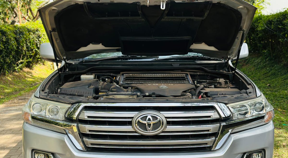 BigJs_Motors's tweet photo. 📷📷 Landcruiser V8 - 2010📷📷

📷 4.6l Diesel | Low Mileage
📷 Original Paint &amp; Genuine Parts
📷 Leather Interior | Alloy Rims | Sunroof
📷 7 -Seater Comfort &amp; Class
📷 Price: Ksh 6,700,000/=
📷 Kabarnet Rd, Ngong Rd
📷 Call/WhatsApp: +254796944559 / 0755221221 https://t.co/MqjkV1SUeu