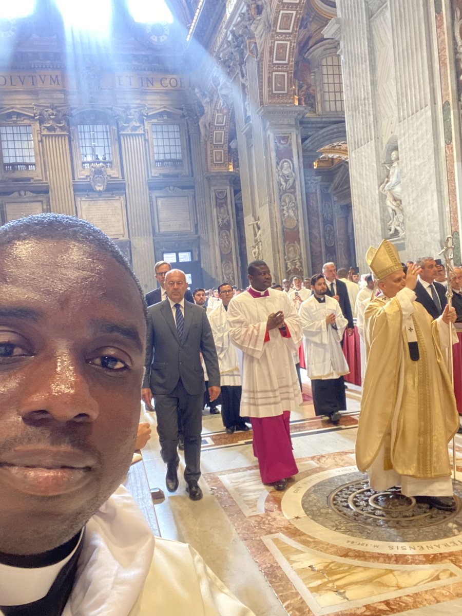 FrPeterAkomanyi's tweet image. #CatholicX #Catholic #PopeLeoXIV
In Rome, celebrating with Pope Leo at a beautiful Ordination ceremony for 50 new Priests. A truly sacred and joyful occasion! 🙏🇻🇦 #Rome #Ordination #PopeLeo