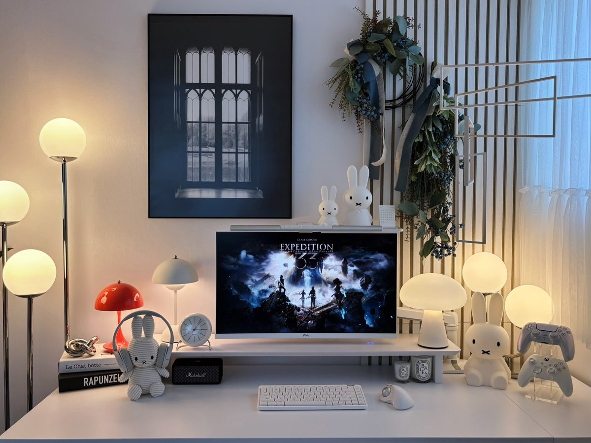 かわいいランプはなんぼあってもいいですからね
#desksetup