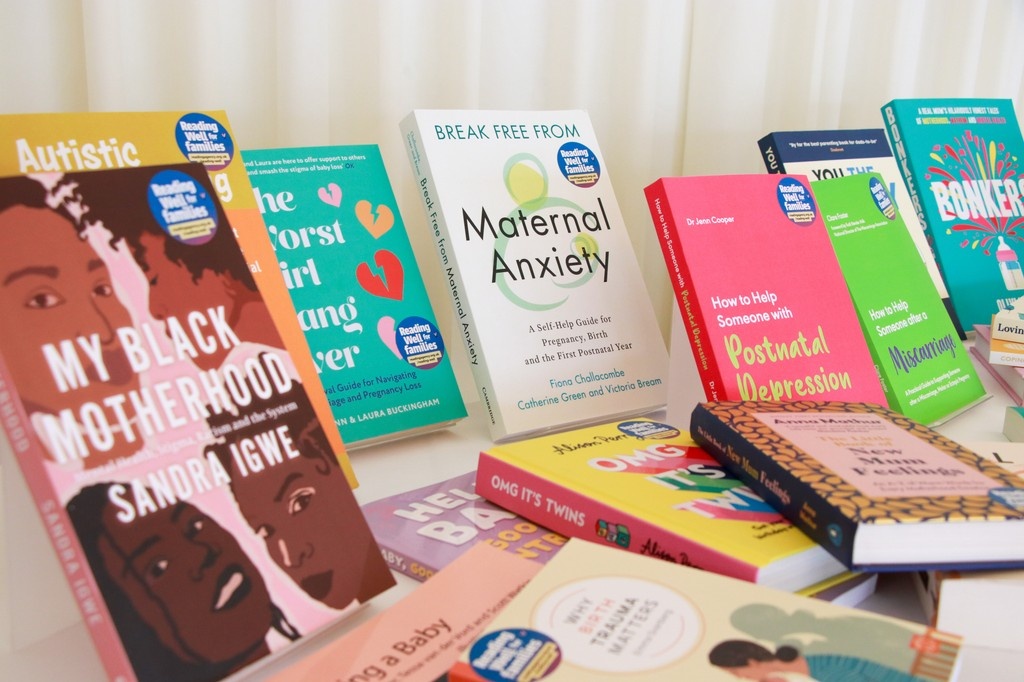 readingagency's tweet photo. We're so proud to launch #ReadingWell for families in England and Wales — a huge thank you to everyone who helped us celebrate and shape this vital resource. 

Visit your local library to browse the collection, or find out more on our website: https://t.co/RsUsetKqe6 https://t.co/8sZrakkbHC