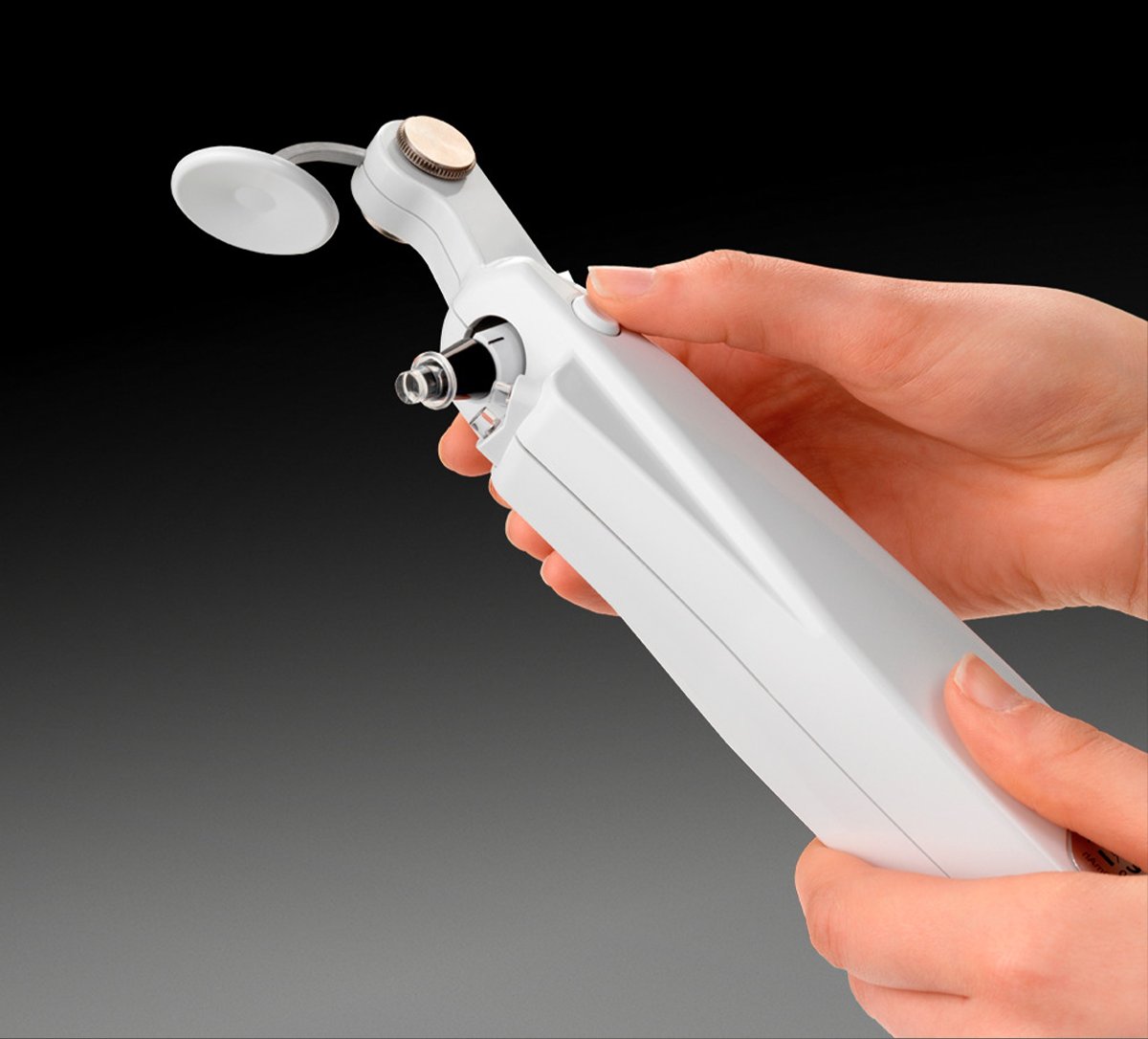 The hand-held applanation tonometer, the Perkins Mk3, delivers Goldmann accuracy – no chair, table, or room required. Lightweight, LED-lit, and rechargeable, it’s built for flexibility.

Take a closer look here: ow.ly/jz1Z50WgGCG

#haagstreit #tonometry #ophthalmology