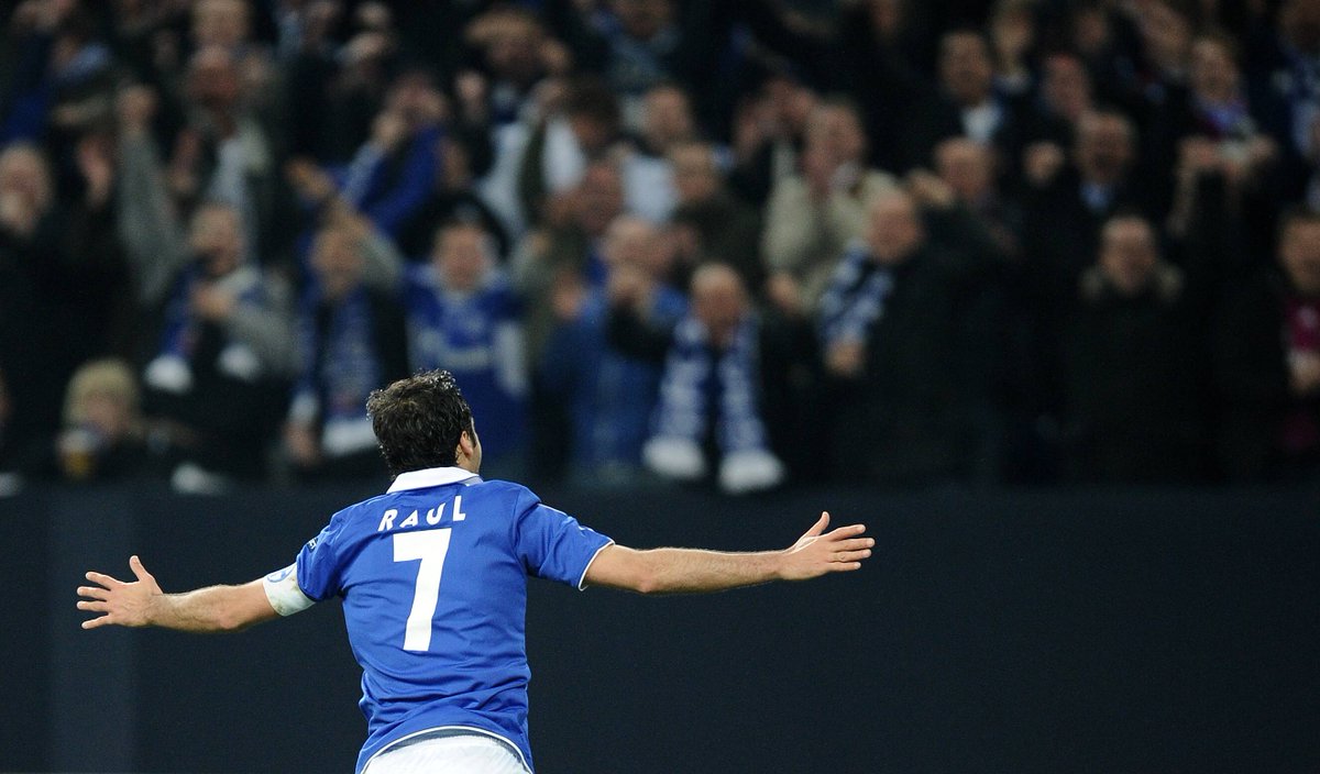 s04's tweet image. Señor, Legende, @RaulGonzalez!

Alles Gute zum Geburtstag! 🎉💙🤍
¡Feliz cumpleaños! 🎉💙🤍