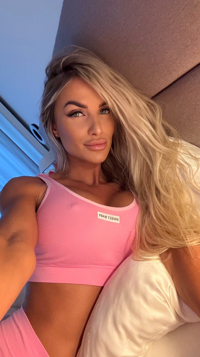 Pojď mi splnit vše co mi na očích uvidíš 😈🤫