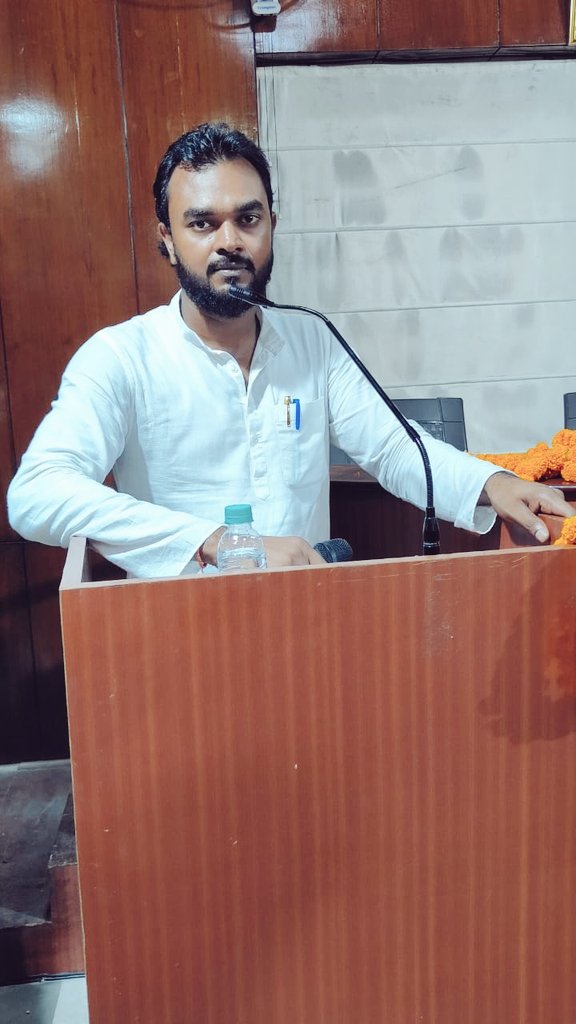 gaurishankarjdu's tweet image. ऑपरेशन सिंदूर की ऐतिहासिक सफलता पर अंतर्राष्ट्रीय मंच पर भारत का गौरव बढ़ाकर लौटे राज्यसभा सांसद सह राष्ट्रीय कार्यकारी अध्यक्ष
माननीय श्री @SanjayJhaBihar जी का भव्य स्वागत!!💐💐
#JDU #NitishKumar 
@NitishKumar @Jduonline @JdudelhiHQ @SHAILENDRAJDU