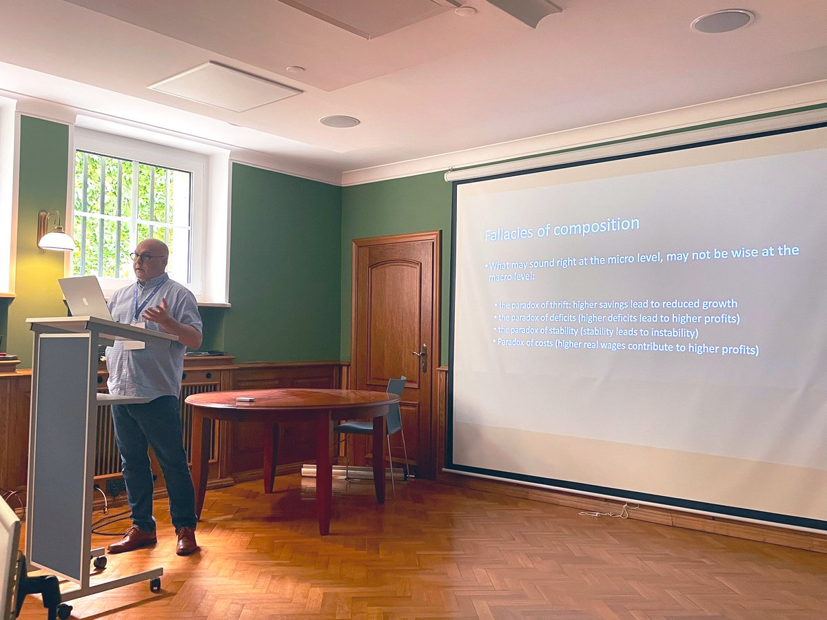 GBachurewicz's tweet image. @Lprochon speaks at 1️⃣ Poznan Post-Keynesian Workshop🙌
„Movement can only be forward.”
(J. Robinson)