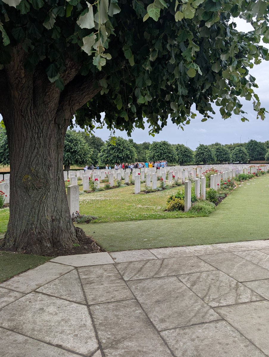 KHSHistoryDept's tweet photo. First stop today was Essex Farm Cemetery, where our guide talked about casualty clearing stations, the poet John Macrae and one of the youngest people killed in WW1.
@KingHenrySchool https://t.co/0eq9oZWp23