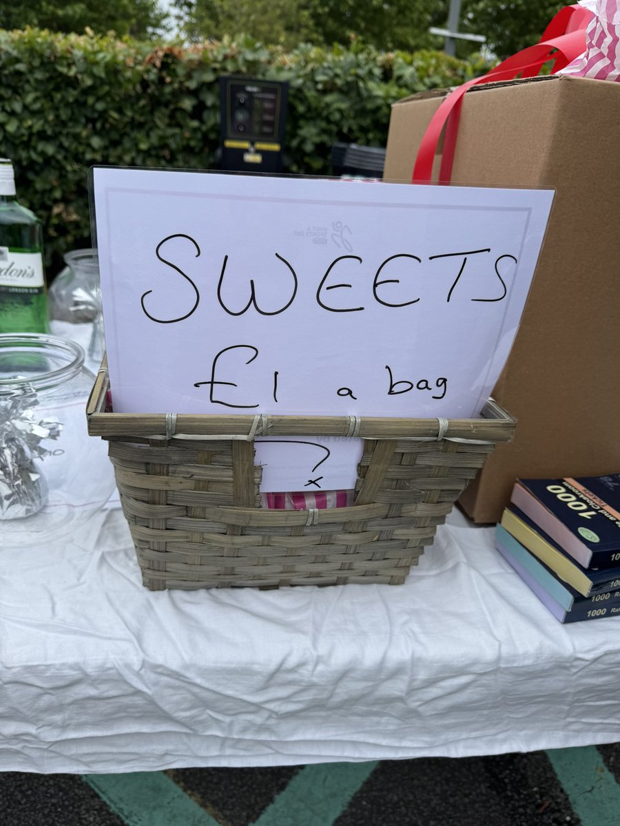 Julie Mirowski tweet media