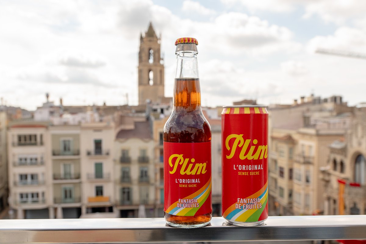 costadauradatur's tweet photo. 🎉 #Reus està de Festa Major de Sant Pere! Entre tronades, cercaviles i concerts, tasteu el nou #Plim, una beguda refrescant amb gust a combinat de fruites, que ja existia al 1928, i que la ciutat ha recuperat.
📸 @paisatgegenis, Plim, @reus_cat, @amiplim
#CostaDaurada https://t.co/CRIvETLOii