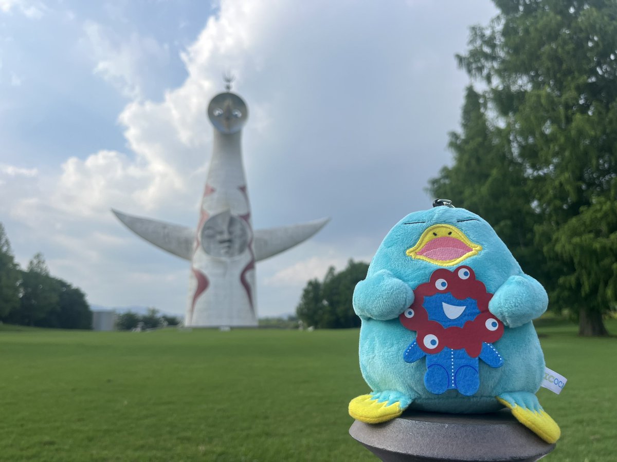 ICOCAGAMERA's tweet photo. もう、「人多すぎ〜」とか言いません！
今の万博にハマってる人は太陽の塔と
大阪70パビリオンはぜひ見るべきです！
めちゃくちゃ面白かったです！

太陽の塔かっこよすぎ✨️

#大阪万博
#万博
#大阪万博2025 
#大阪万博1970 https://t.co/A51o01oZPP