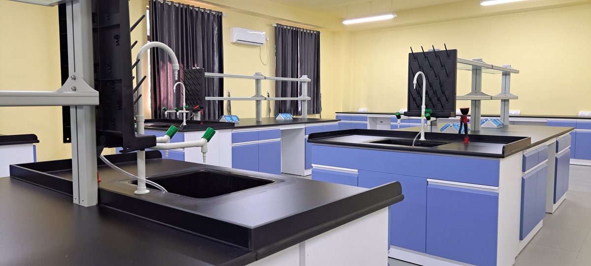 FFspdd's tweet image. Actividade entrega obra final laboratório ba medicina geral, química, nst hosi companhia International HE FU Construction Lda ba Universidade Católica Timorense (UCT) liu hosi Fundação São Paulo. (26/06/2025)