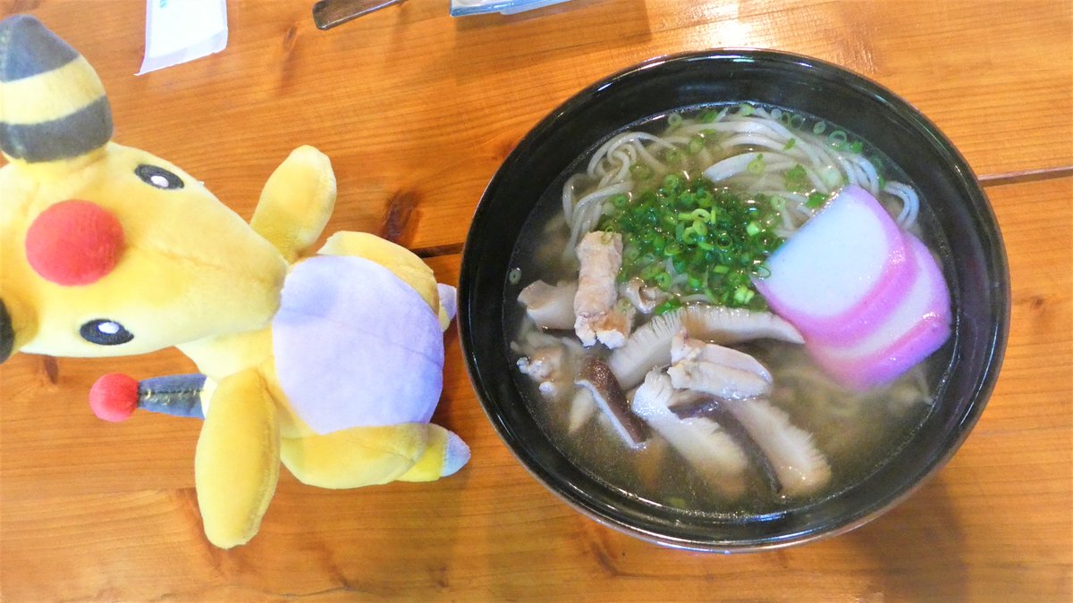 nagasaki_denryu's tweet image. 【デンリュウとお散歩⚡対馬編④】
対馬には美味しい食べ物がたくさんあります!
写真は対馬名物の「いりやきそば」です。「いりやきそば」は「いりやき」という対馬の郷土料理を対州そばと食べるものです。
美味しいもの、美しい自然を満喫できる対馬!ぜひ訪れてみてください!
#デンリュウとお散歩