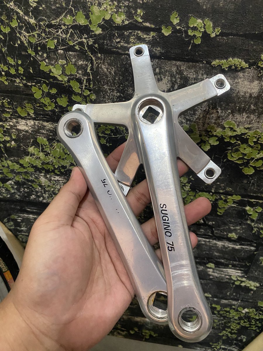 yasasso's tweet photo. Wts #fnfjb

crank arm sugino 75 njs 

Length 167.5 mm

Drat aman mulus

2.5 jt

Slipi, jakarta barat https://t.co/EE8sFsQzlK
