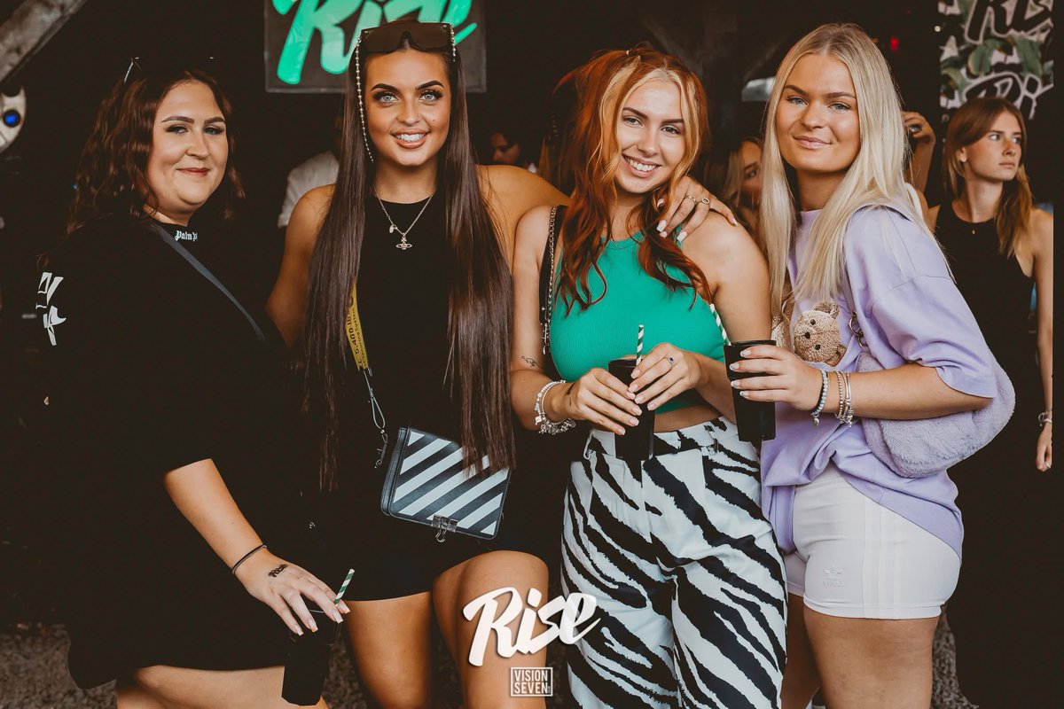 Rise_LDN's tweet image. 𝗥𝗔𝗩𝗜𝗡𝗚 𝗖𝗥𝗘𝗪𝗦 𝗥𝗘𝗔𝗗𝗬 𝗧𝗢 𝗥𝗜𝗦𝗘🥳

We can’t wait to see all of you on Sunday for our 8th birthday at 93 Feet East! The roof is coming off and the vibes are going to be vibing!! 

ra.co/events/2162380

#riseldn #93feeteast #bricklane #summer