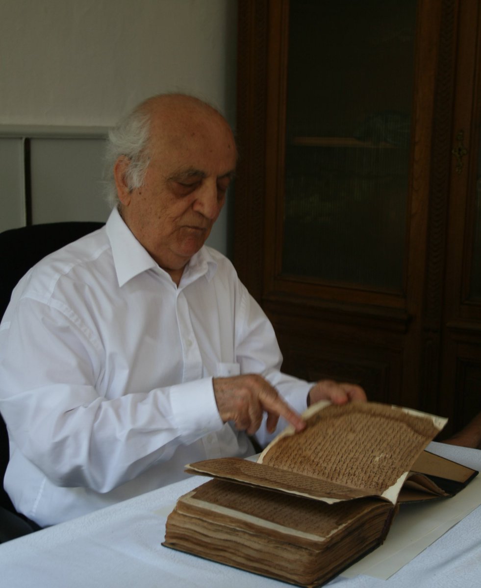 Ömrünü Müslüman kâşiflerin icatlarını anlatmaya vakfeden, öncü alimlerimizden dünyaca ünlü bilim tarihçimiz Fuat Sezgin Hocamızın el yazması ve nadir matbu eserleri erişime açılıyor. Tamamı dijitalleştirilen yazmalar ve katalog bilgileri Hocamızın vefat yıldönümü olan 30 Haziran