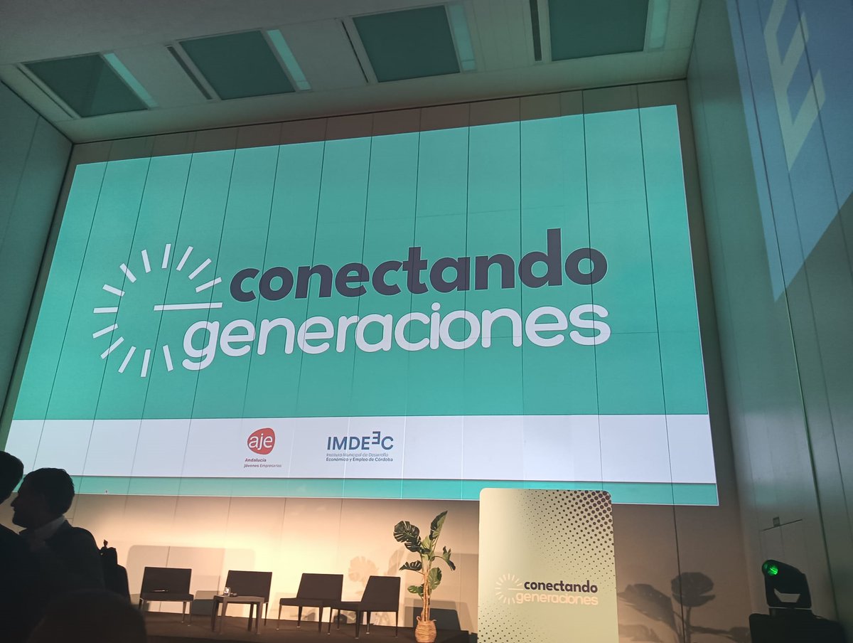UGT_Andalucia's tweet photo. 📍 UGT Andalucía participa en las jornadas #ConectandoGeneraciones en Córdoba.
Maribel Román y Encarna Laguna reflexionan sobre el relevo generacional y el empleo del futuro.
💬 Diálogo, cohesión y derechos para construir un trabajo con futuro.
https://t.co/Xgeea91VZC
#UGTAndalucía #IMDEEC #AJEAndalucía