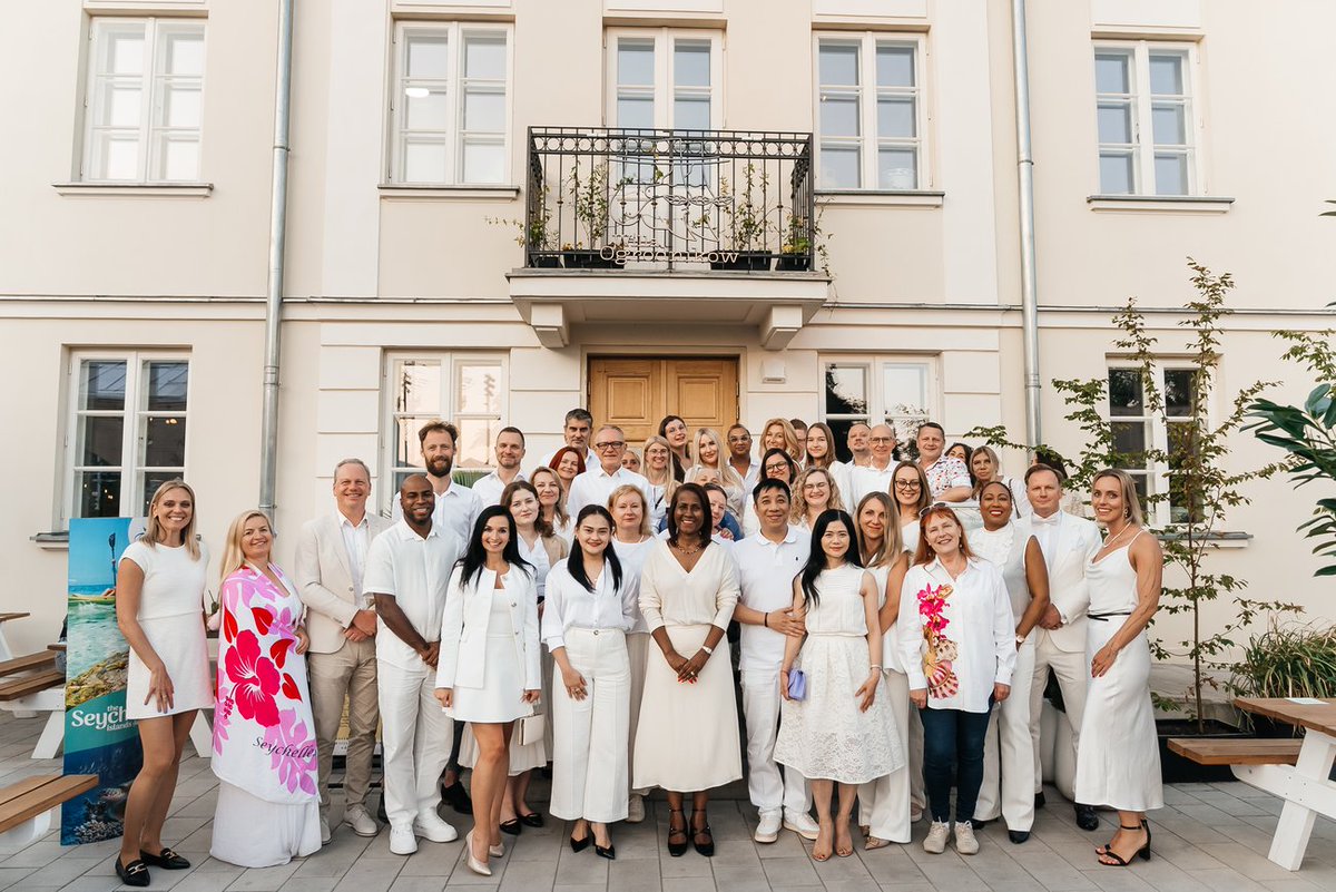 #VoyagesAfriq Tourism Seychelles recently hosted two exclusive VIP appreciation evenings in Warsaw, Poland, and Prague, Czech Republic, as part of its continued efforts to strengthen relationships with key trade partners in Central Europe.

🔗voyagesafriq.com/2025/06/27/tou…