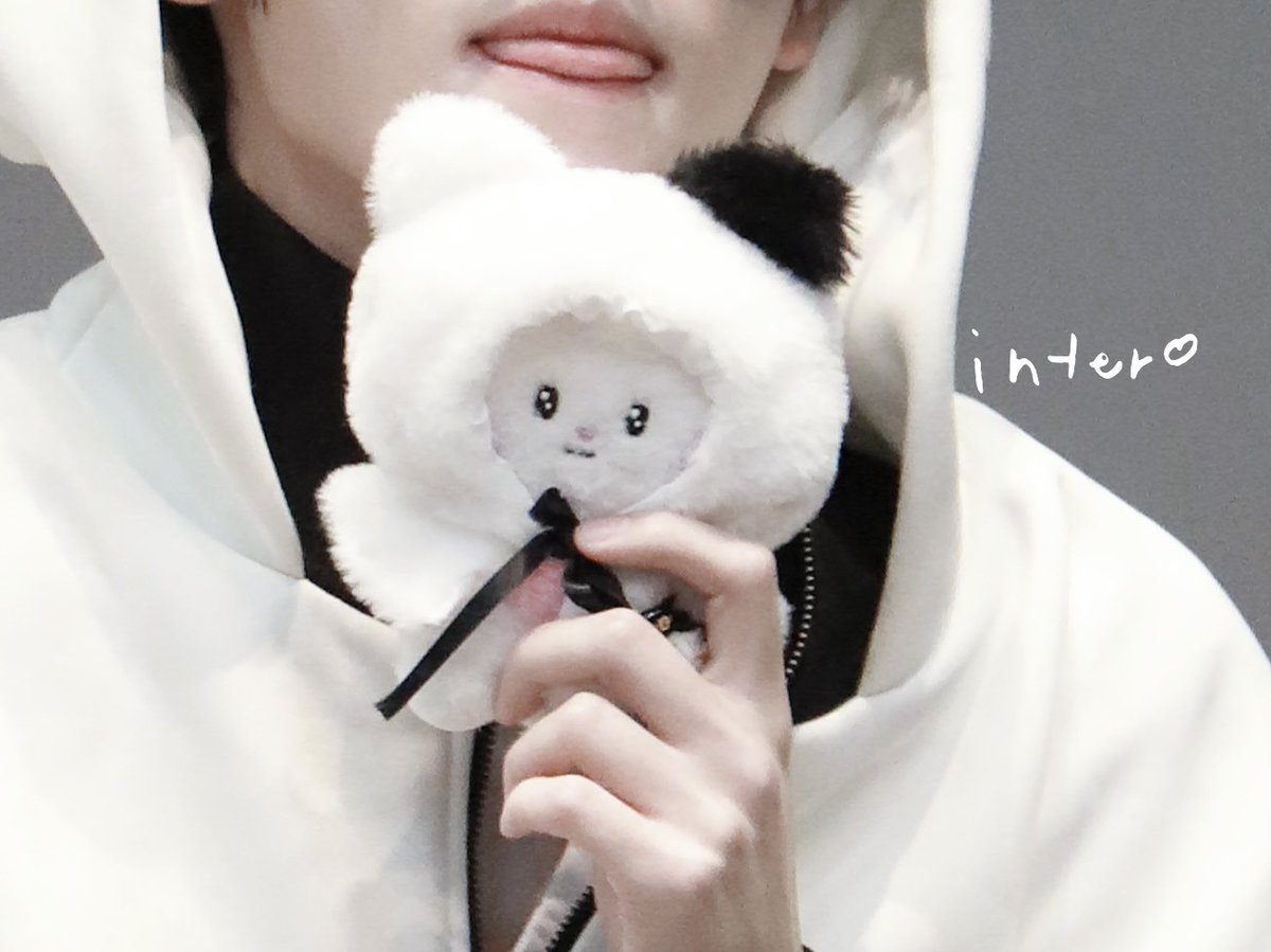 当然可以是小猫^ ^

#한유진