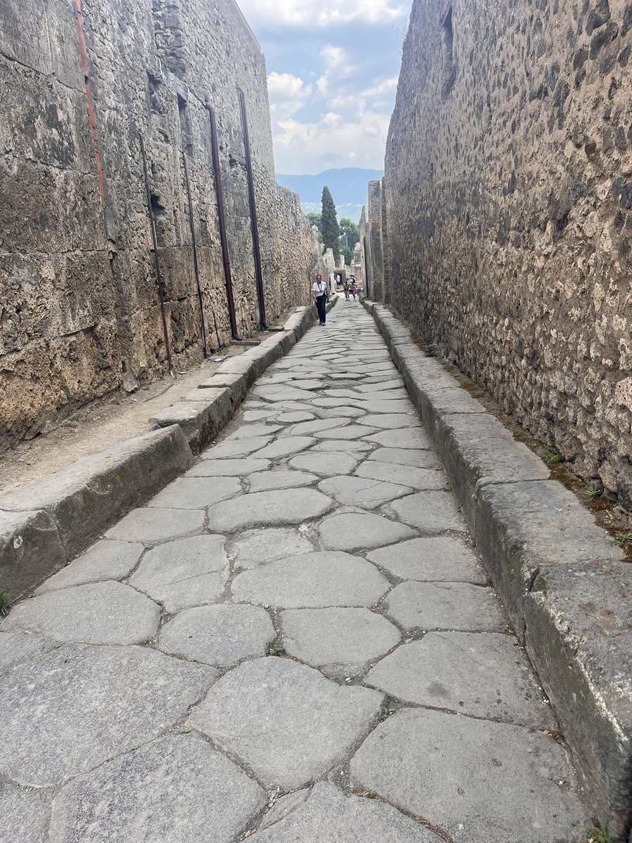 Mairéad Ó Hagan Anderson. tweet media