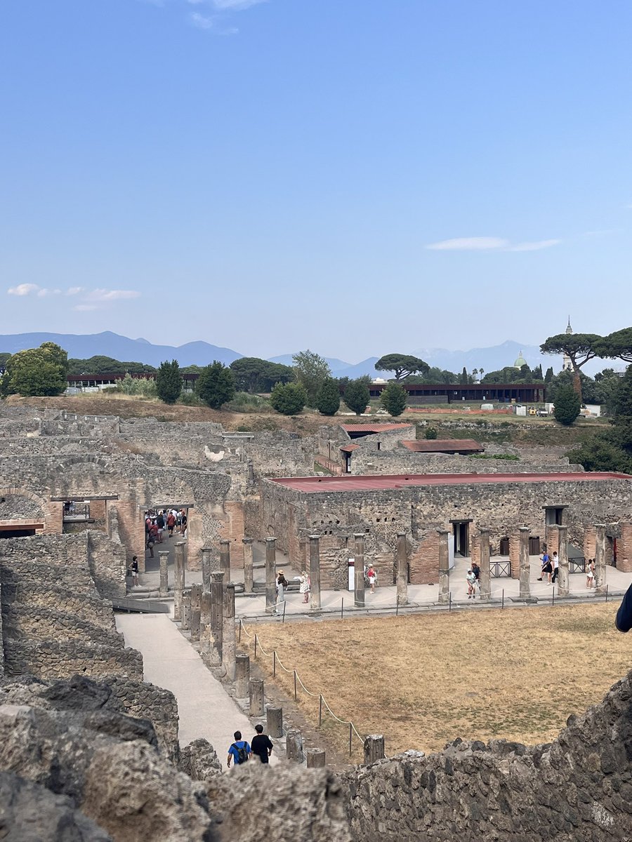 Mairéad Ó Hagan Anderson. tweet media