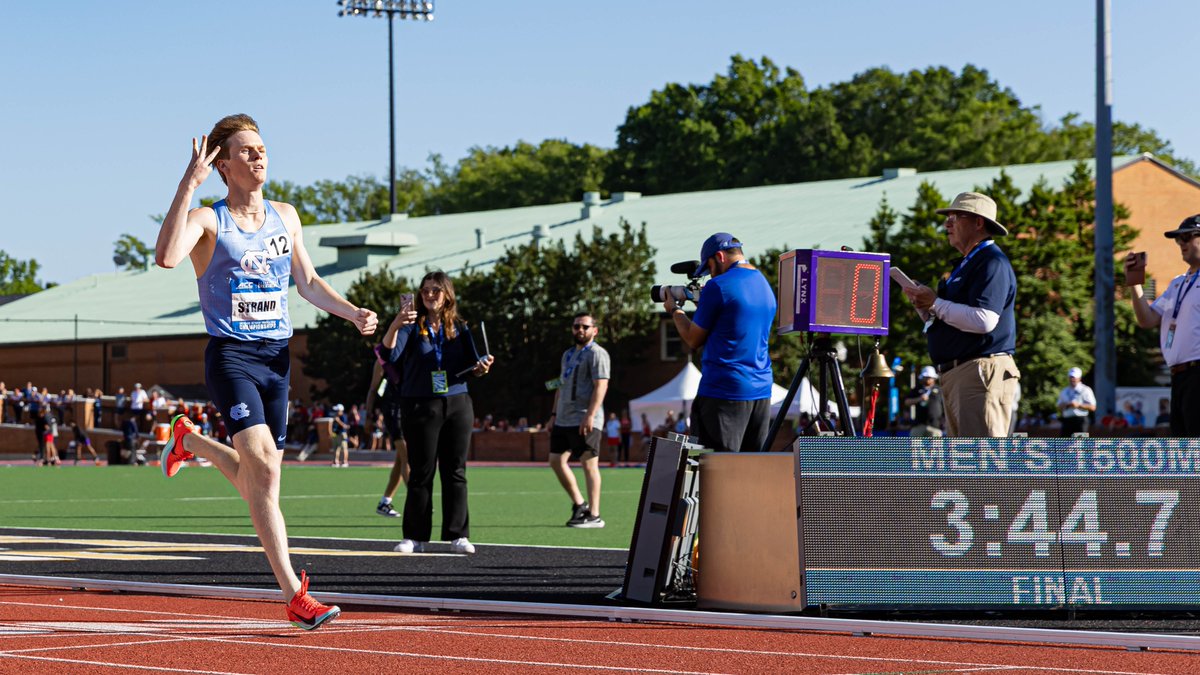 Back-To-Back Bowerman Semifinalists 

#GoHeels