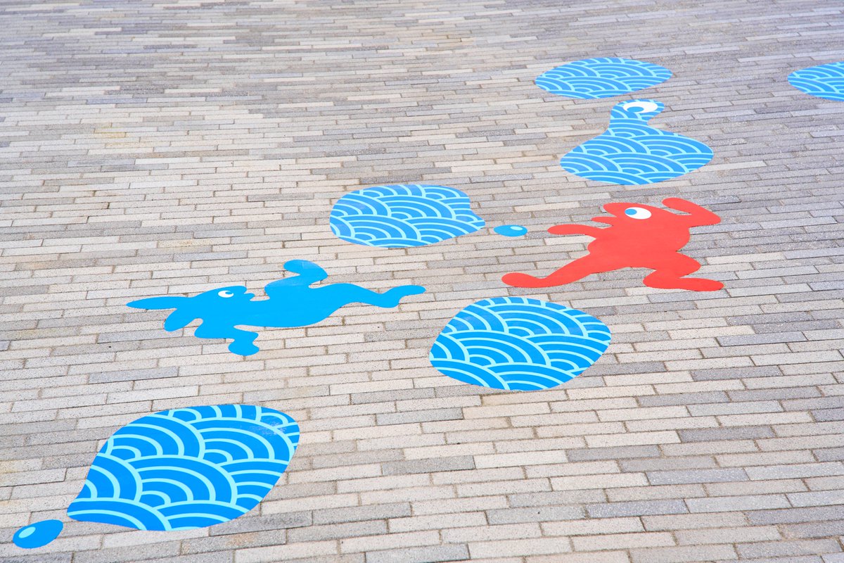 ミャクミャクの足跡周りのデザインがなぜ鳥獣戯画なのか？それは、鳥獣