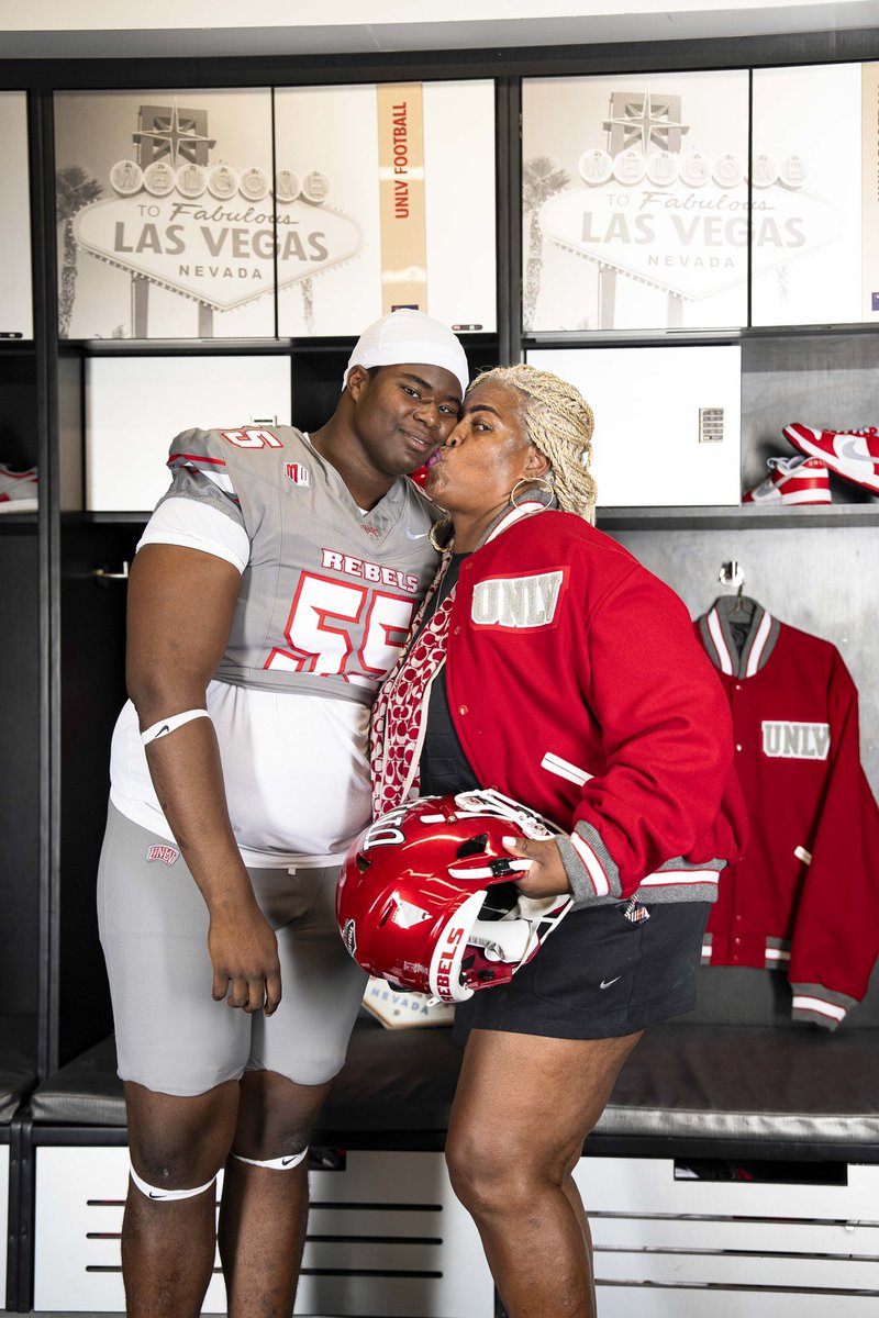 IsaiahBrought10's tweet image. I want to send a Heartfelt Thank You to the @UNLVFootball for an amazing OV Weekend & laying out the red carpet for my Family!
@CoachDanMullen @CoachCooperUNLV @coachqganther
@CoachLogo
@unlvfootball.
@coachkwag @yadiva71
@justinallen_13
@MikeRoach247 @samspiegs @WillTurboff