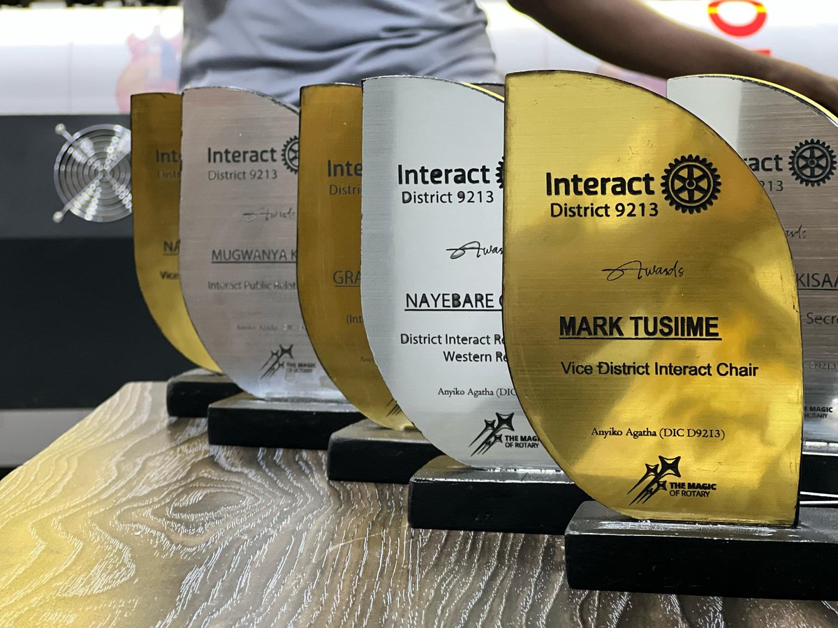 #interact handover and awarding
Asante Ssana.. we say thank you🥳🥳🥳🥳🥳🥳 <a href="/RotaractD9213/">Rotaract District 9213</a> <a href="/RotaryKibuli/">Rotary Club of Kampala Kibuli</a> <a href="/RctKyambogo/">Rotaract Club of Kyambogo-Buffalo Nation</a> <a href="/MuwanguziAlexUg/">Muwanguzi Alex</a>