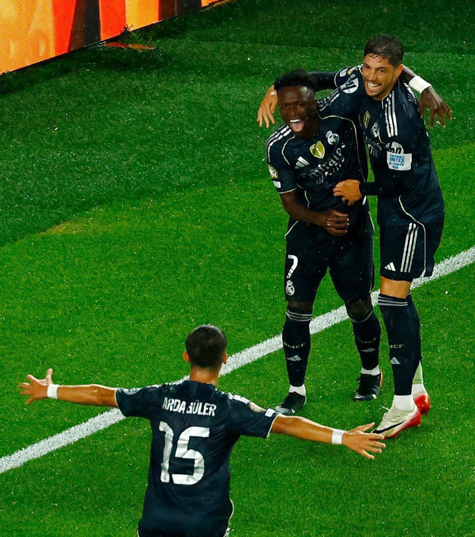 When we see these after Ancelotti, we are excited. Arda Güler and team are very happy. 🤩🤍