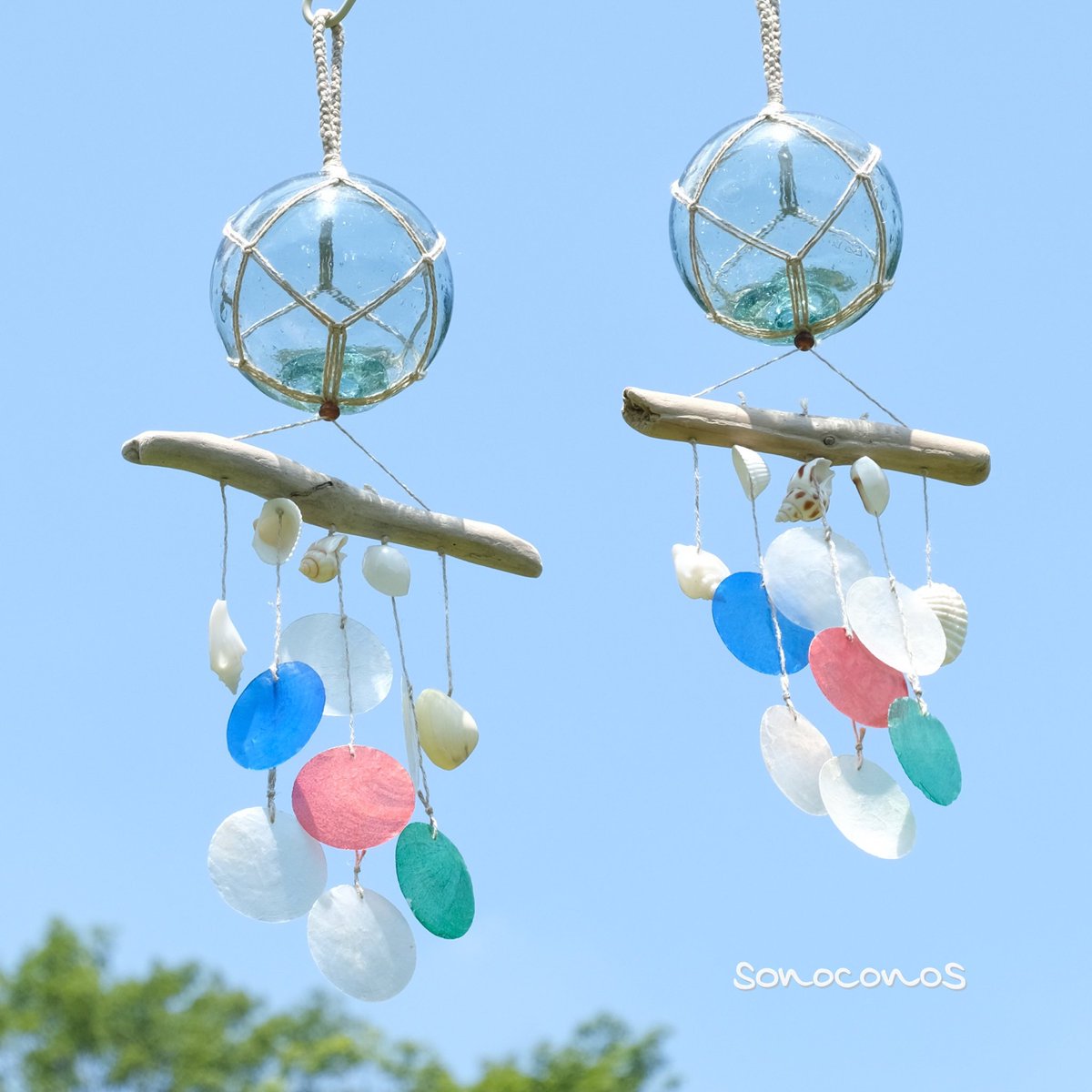 sonoconos's tweet photo. 【夏季限定】浮き玉とカピス貝の風鈴オーナメント🎐
Creemaにて販売開始です。
浮き玉と貝殻たちを、ヘンプでオーナメントに仕上げました。
作品全てが一点もの。
どんなオーナメントが届くかはお楽しみ🤭♪
詳しくはCreemaへ↓
https://t.co/ONro7Foi8c
#ヘンプ #ハンドメイド #sonoconos #creema https://t.co/SuL30W33N1
